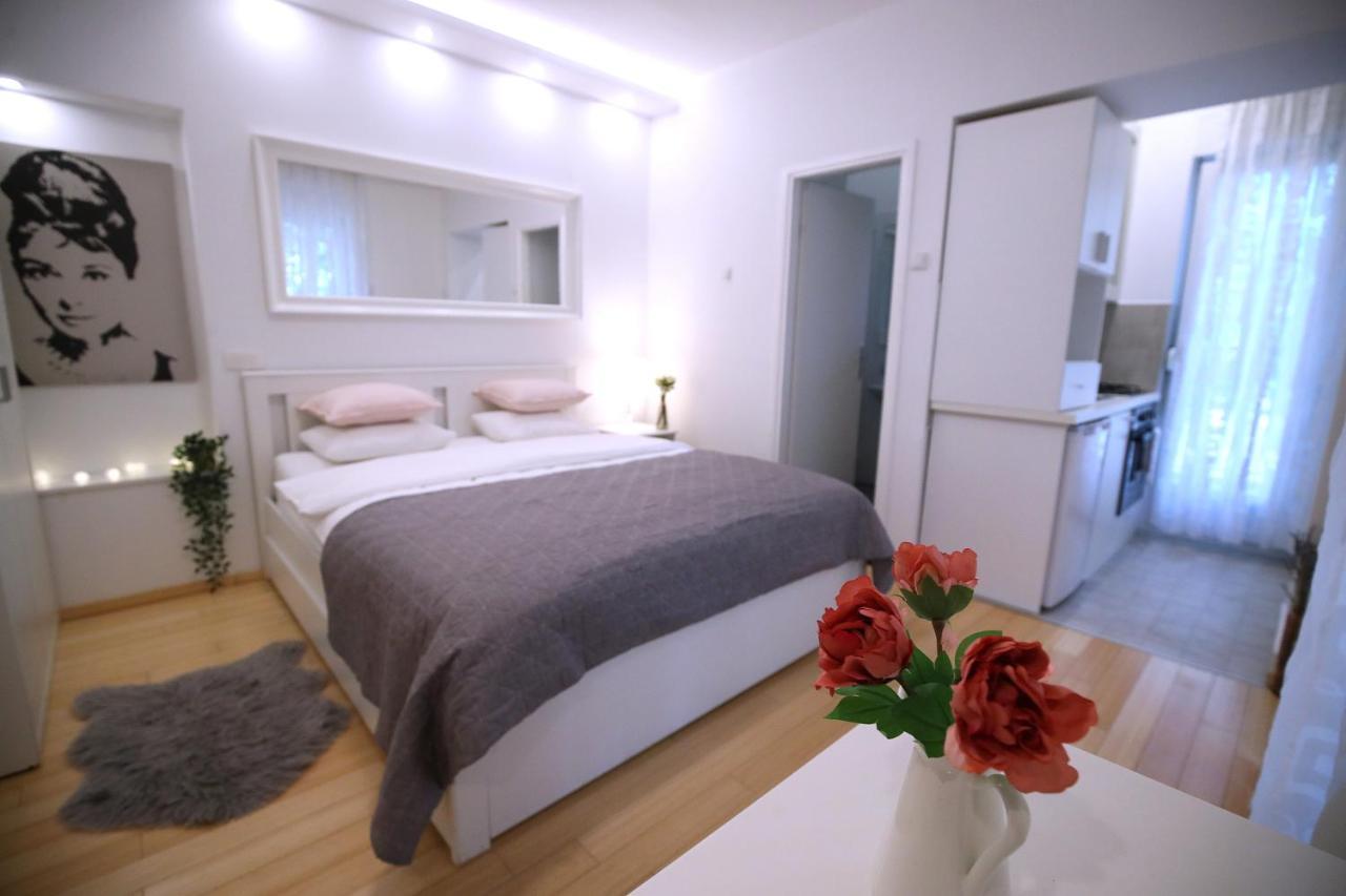 La Vie Est Belle Apartamento Zagreb Exterior foto