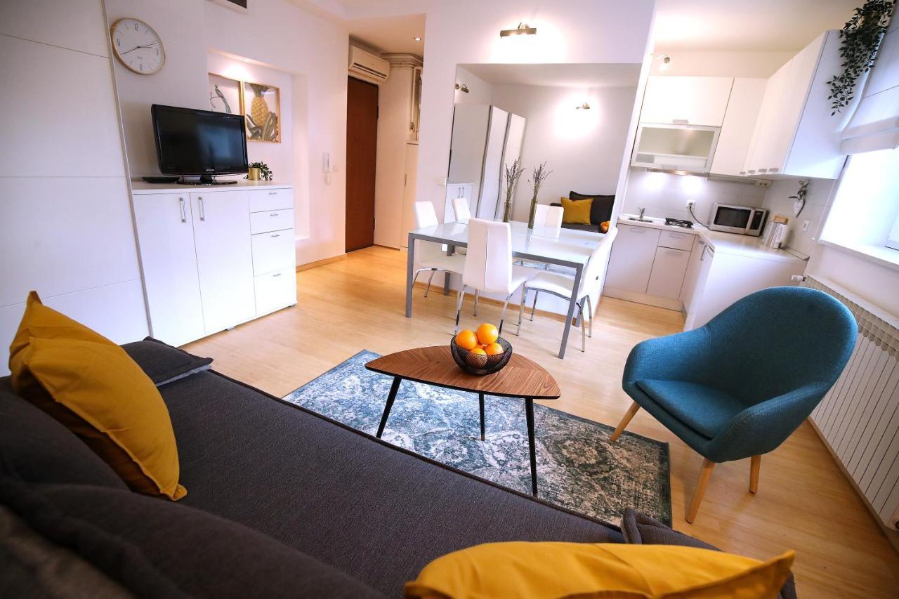 La Vie Est Belle Apartamento Zagreb Exterior foto
