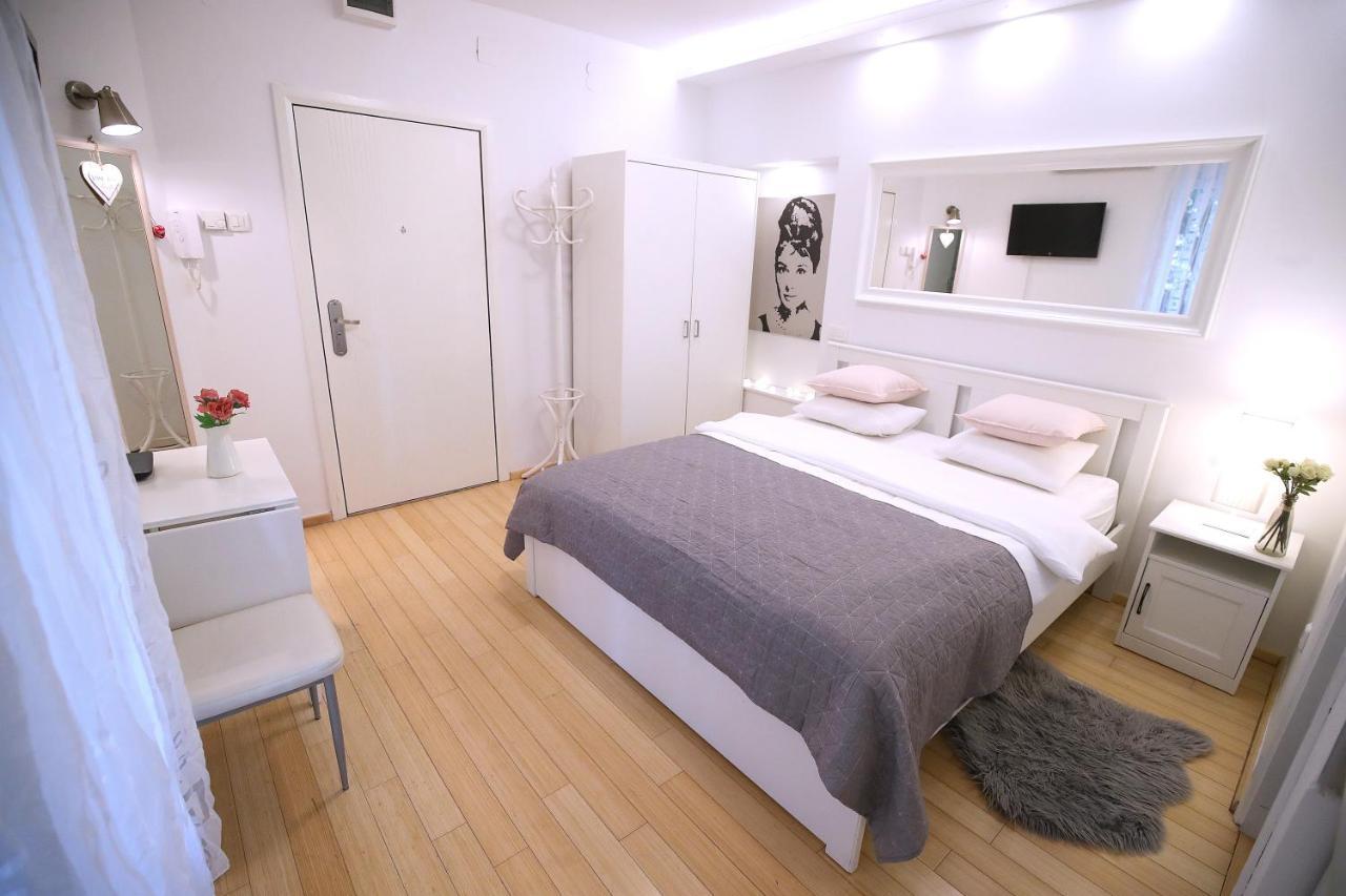La Vie Est Belle Apartamento Zagreb Exterior foto
